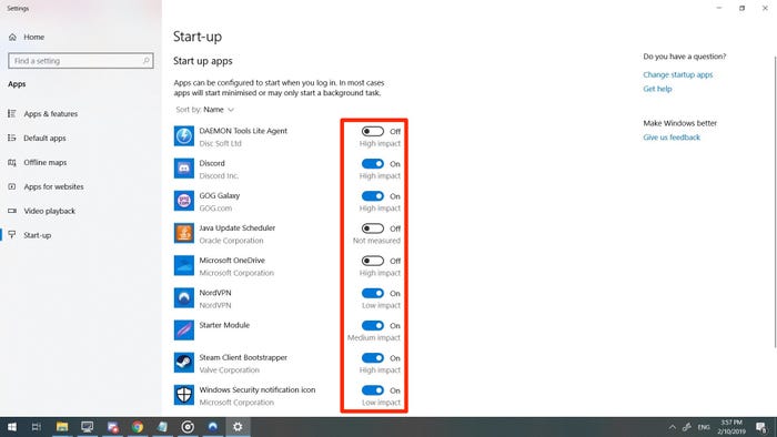 how to change what apps open on startup windows 10